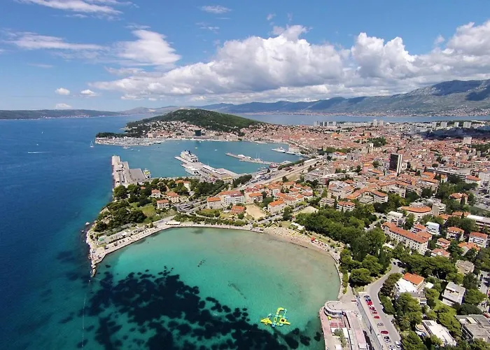 Apartmán With Wifi - 13415 Split